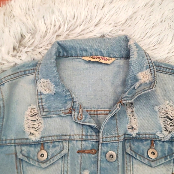 Highway Women's Jeans Distressed Denim Jacket Size Small Cute - Picture 2 of 7